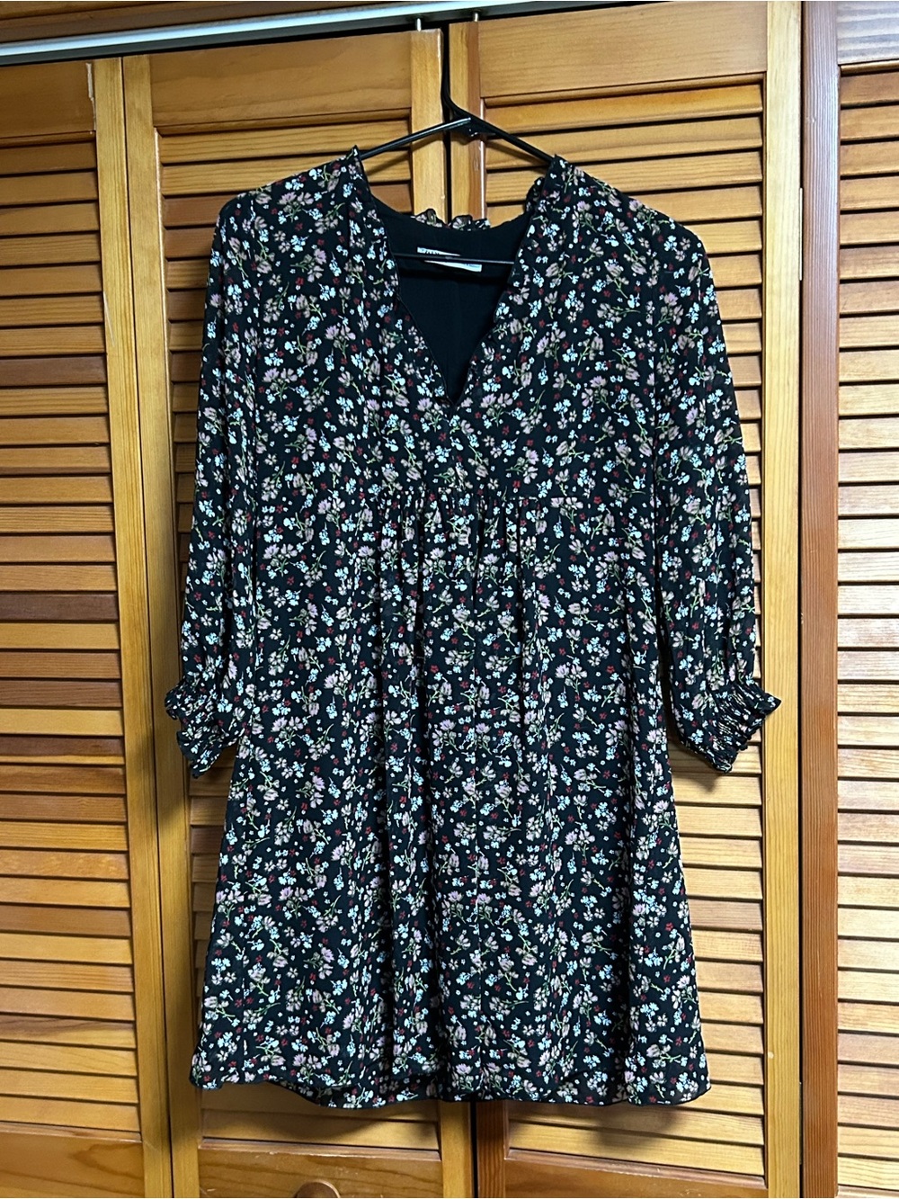 Zara Black Floral V-Neck Smock Dress